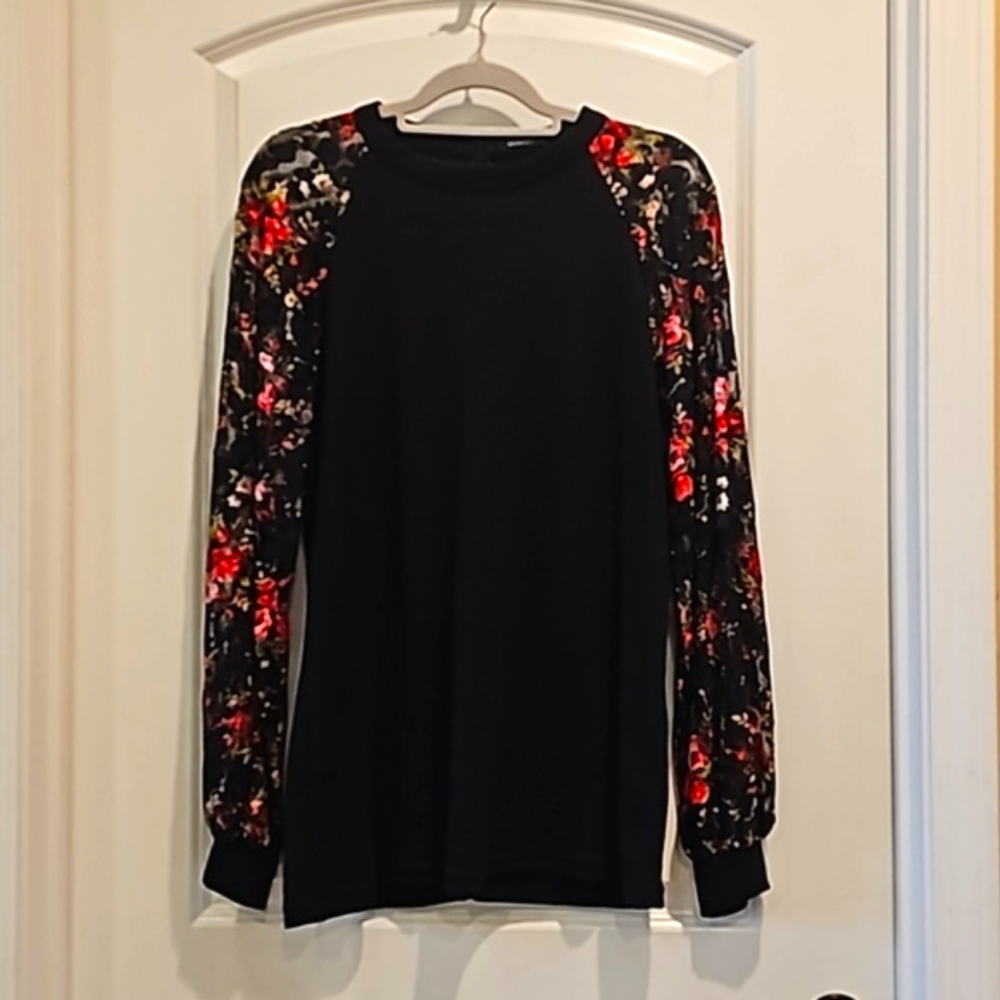 Amazon Miholl Waffle Knit top with lace sleeves - Picture 2 of 13